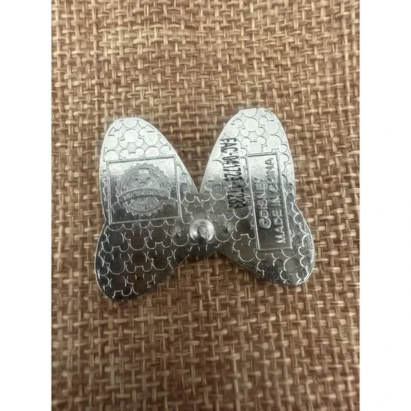 Disney Minnie Mouse Bow Enamel Pin Red Glitter Polka Dot 2017 Disney Trading - Picture 7 of 8